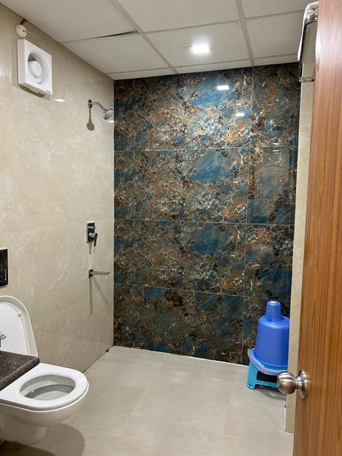 Roomquet Comfort Inn Allāhābād Junction Dış mekan fotoğraf