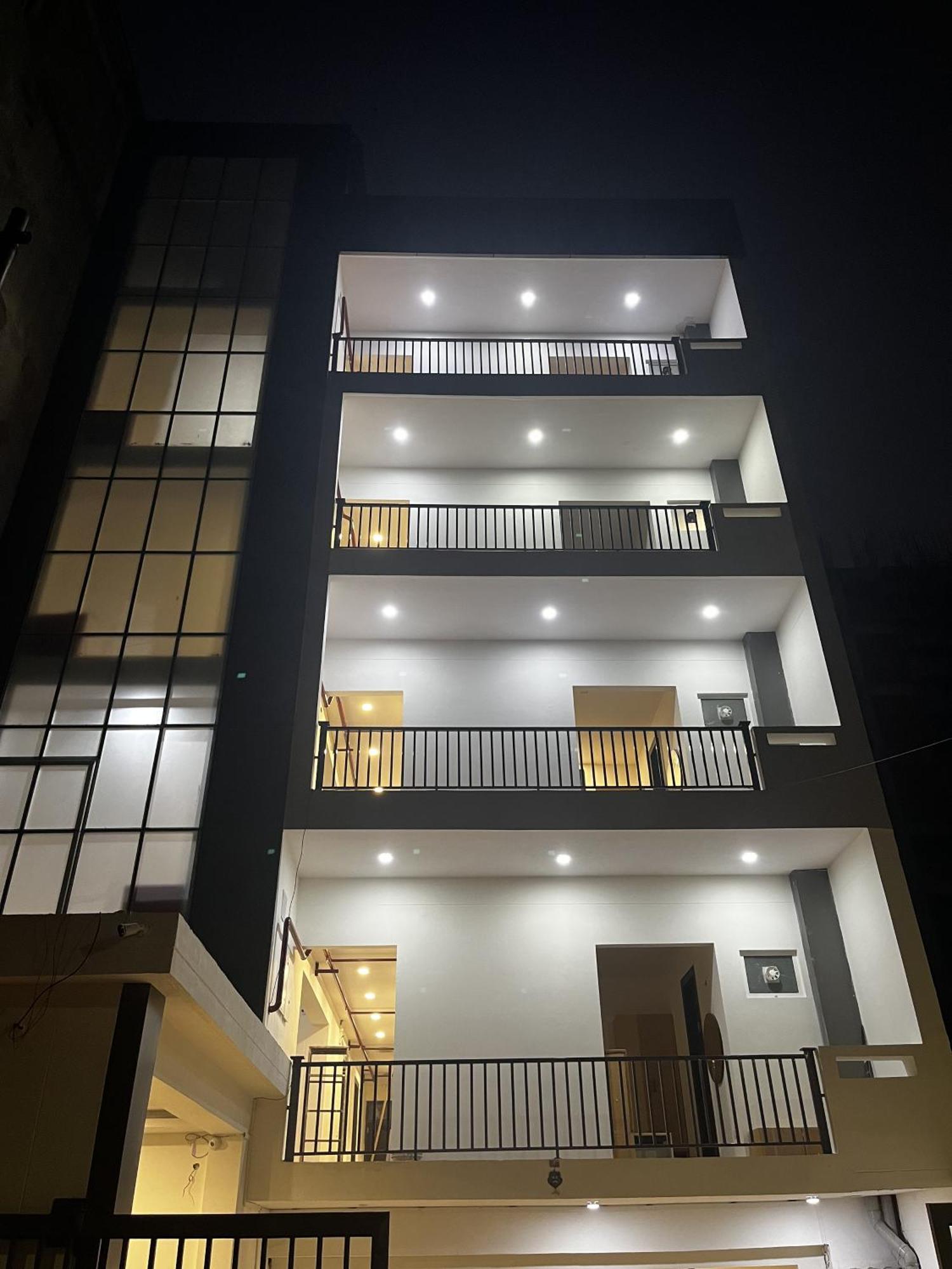 Roomquet Comfort Inn Allāhābād Junction Dış mekan fotoğraf